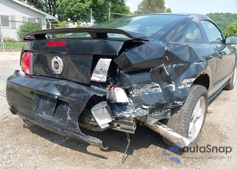 2007 Ford Mustang Gt Deluxe/Gt Premium из США, поврежденный, VIN 1ZVFT82H275230619